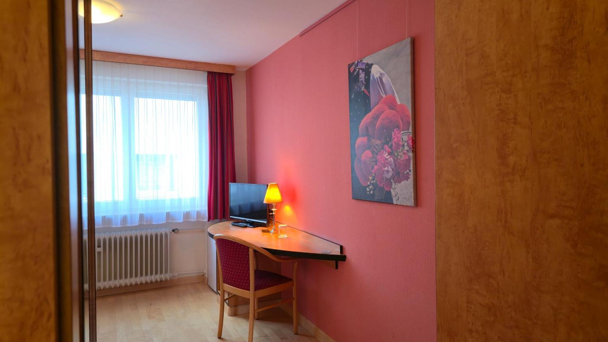 Boardinghouse Sonne Offenburg Quarto foto